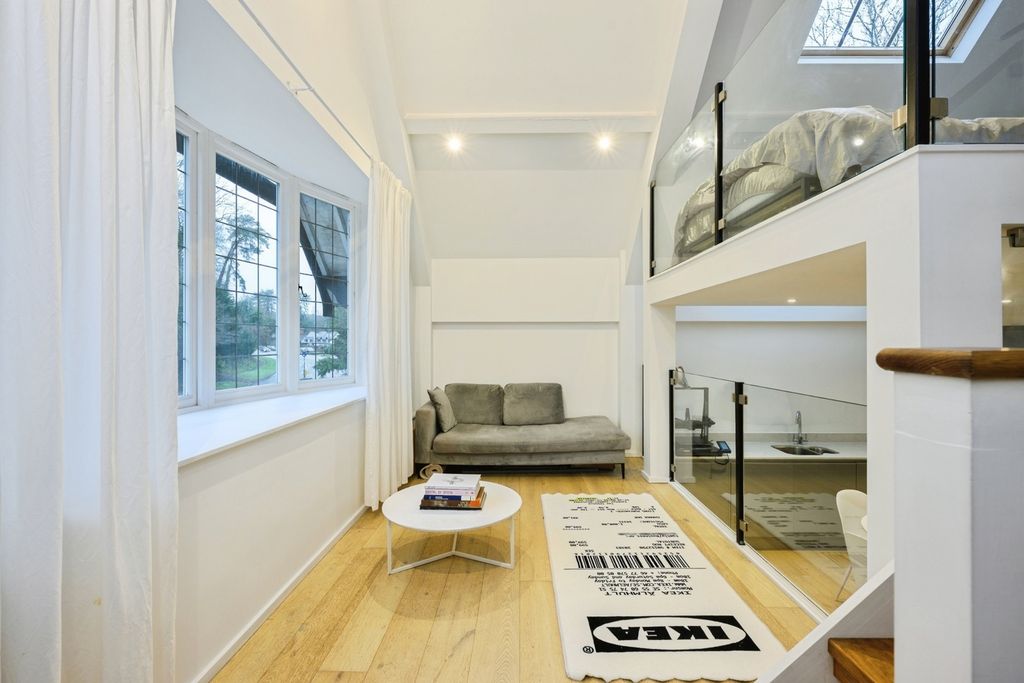 Property photo 1 of 15 Pbox-Img.Jpg