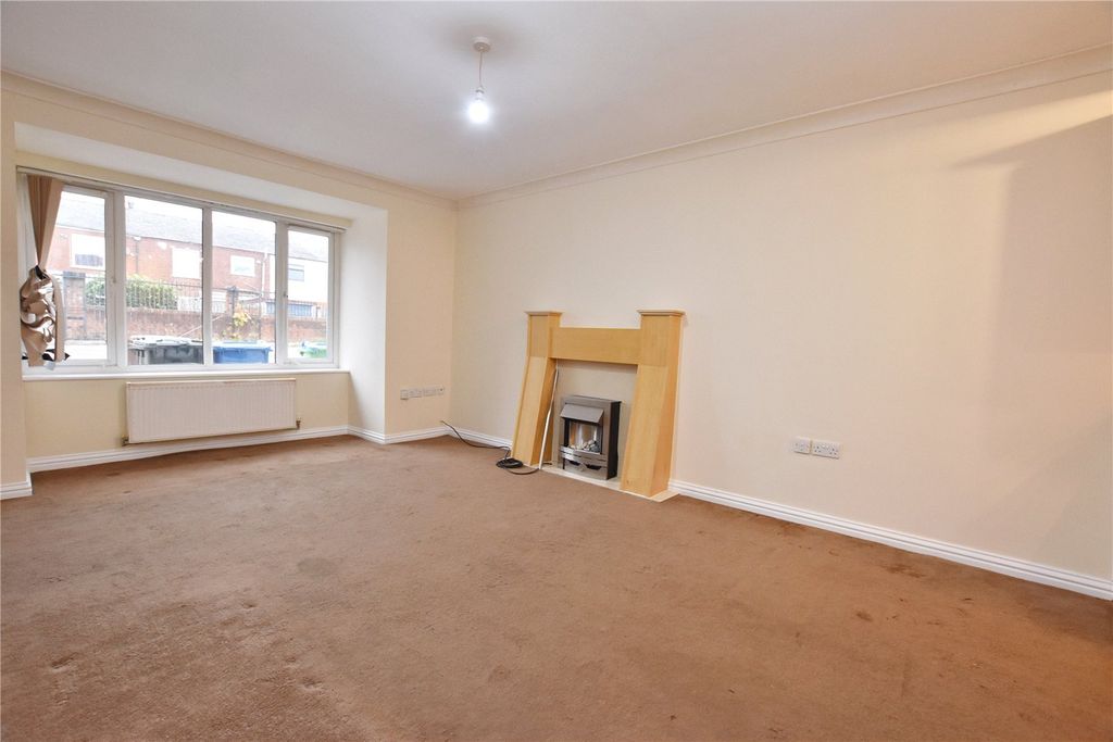 Property photo 3 of 15 Picture No. 36