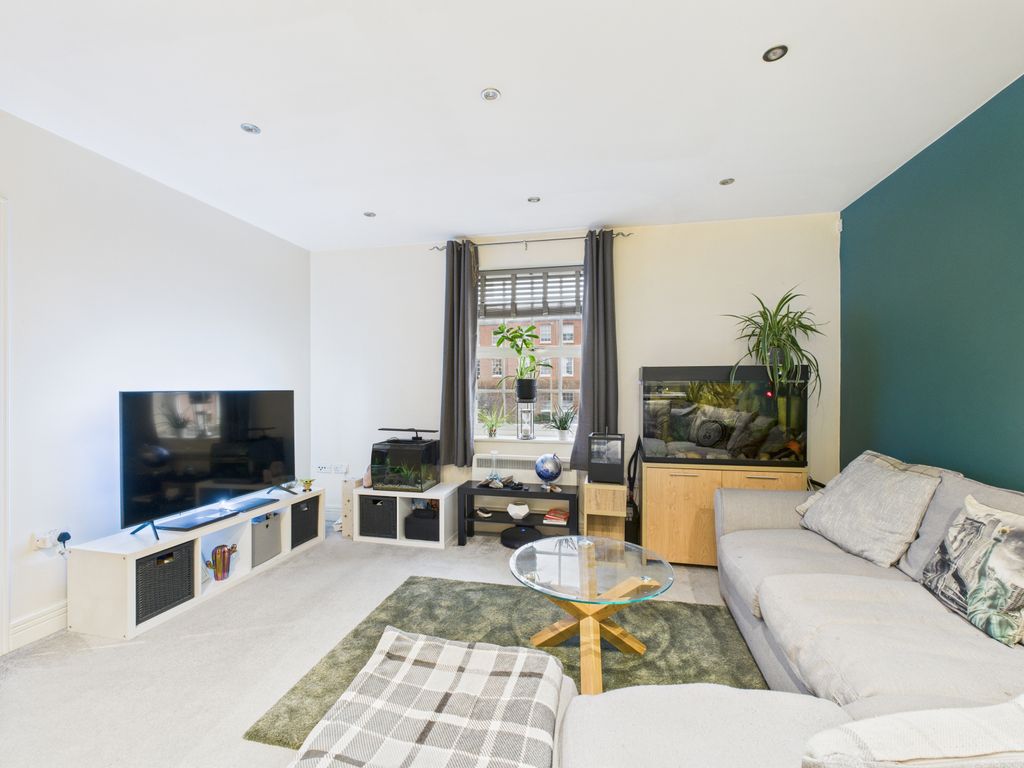 Property photo 2 of 6 Gallery