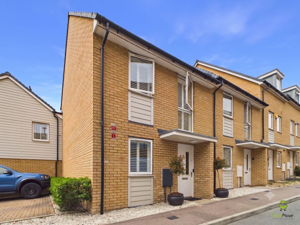 Property photo 1 of 19 Front Aspect Presented By James Hillier Of Ewemove