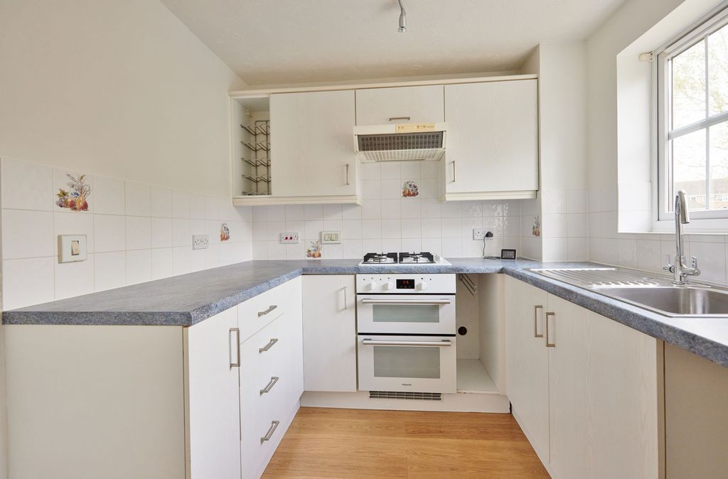 Property photo 3 of 18