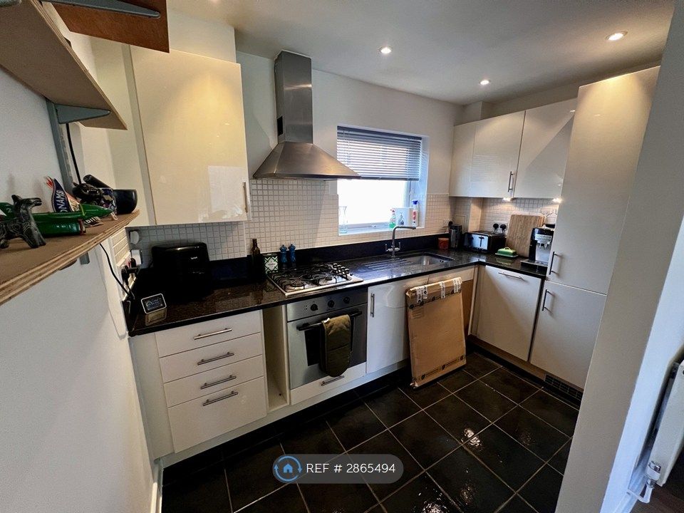 Property photo 2 of 3