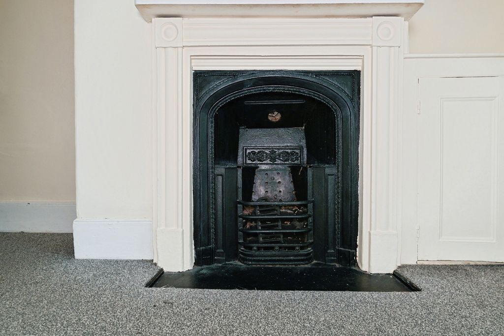 Property photo 3 of 17 Pbox-Img.Jpg