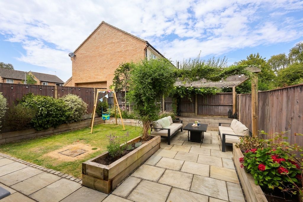 Property photo 2 of 12