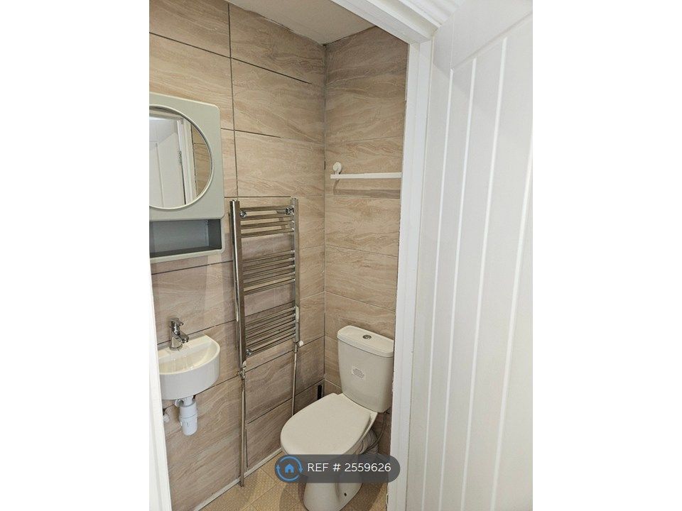 Property photo 3 of 20 Bedroom 3 En-Suite