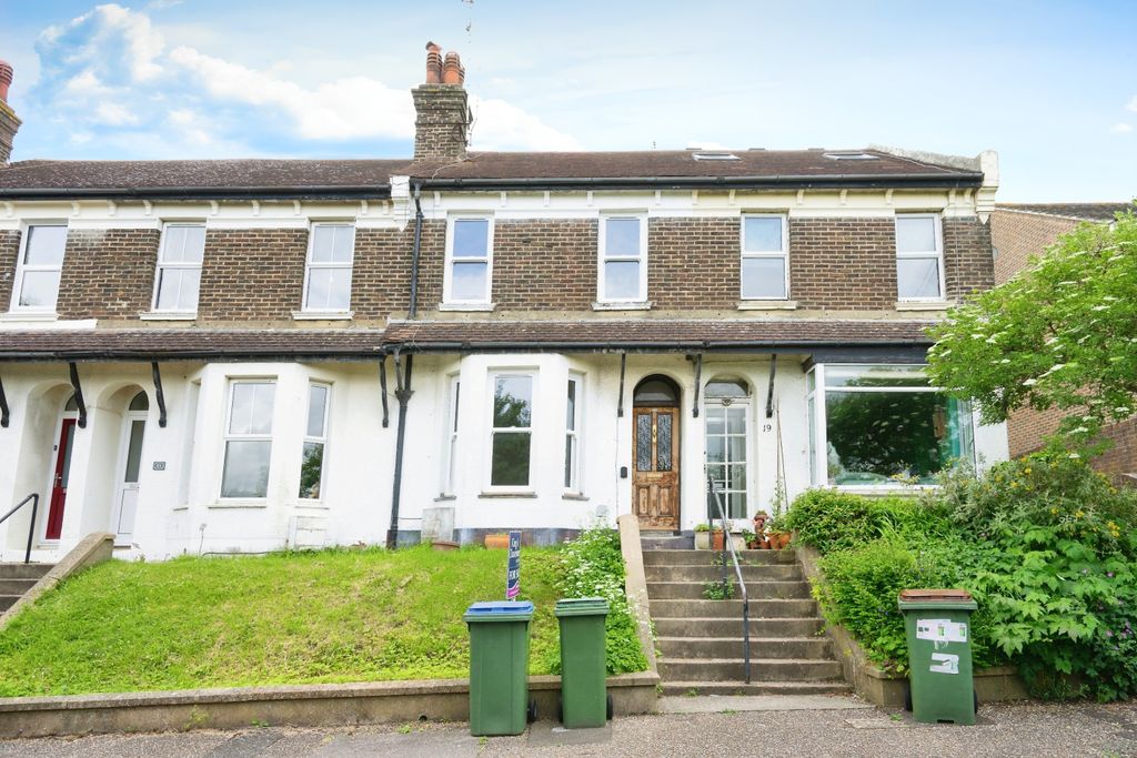 Property photo 1 of 17 Photography