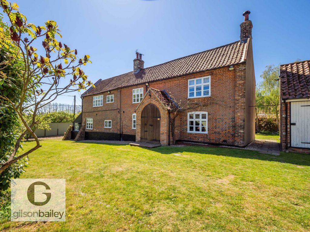 Property photo 1 of 36