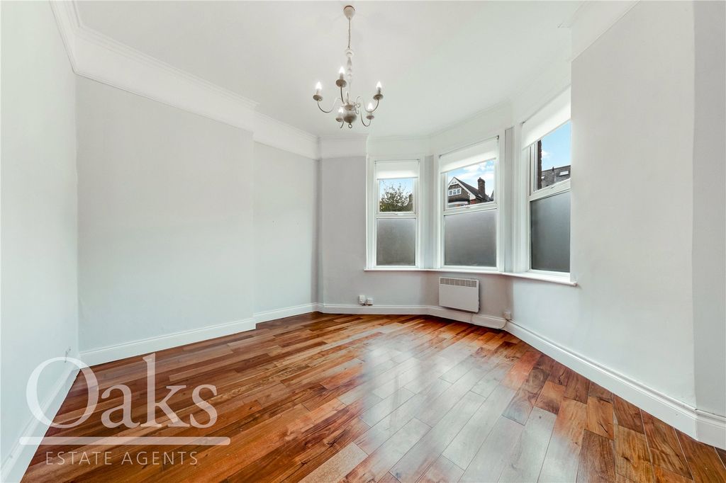Property photo 3 of 9 Picture No. 06