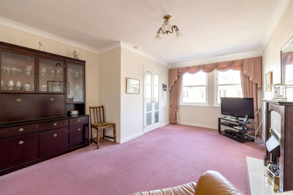Property photo 2 of 20 Picture No. 21