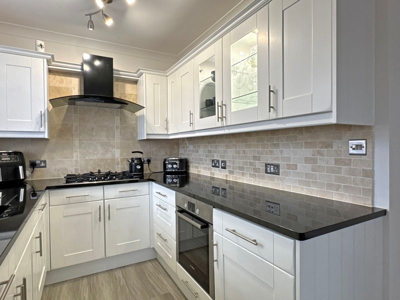 Property photo 3 of 14 Photo 11