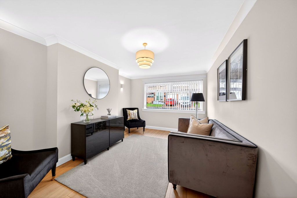 Property photo 3 of 34