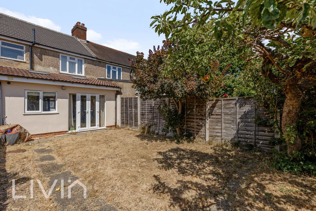 Property photo 3 of 10 918A4578