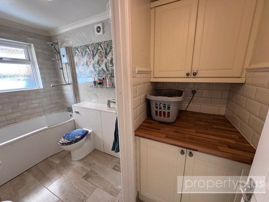 Property photo 3 of 12 Picture No. 10
