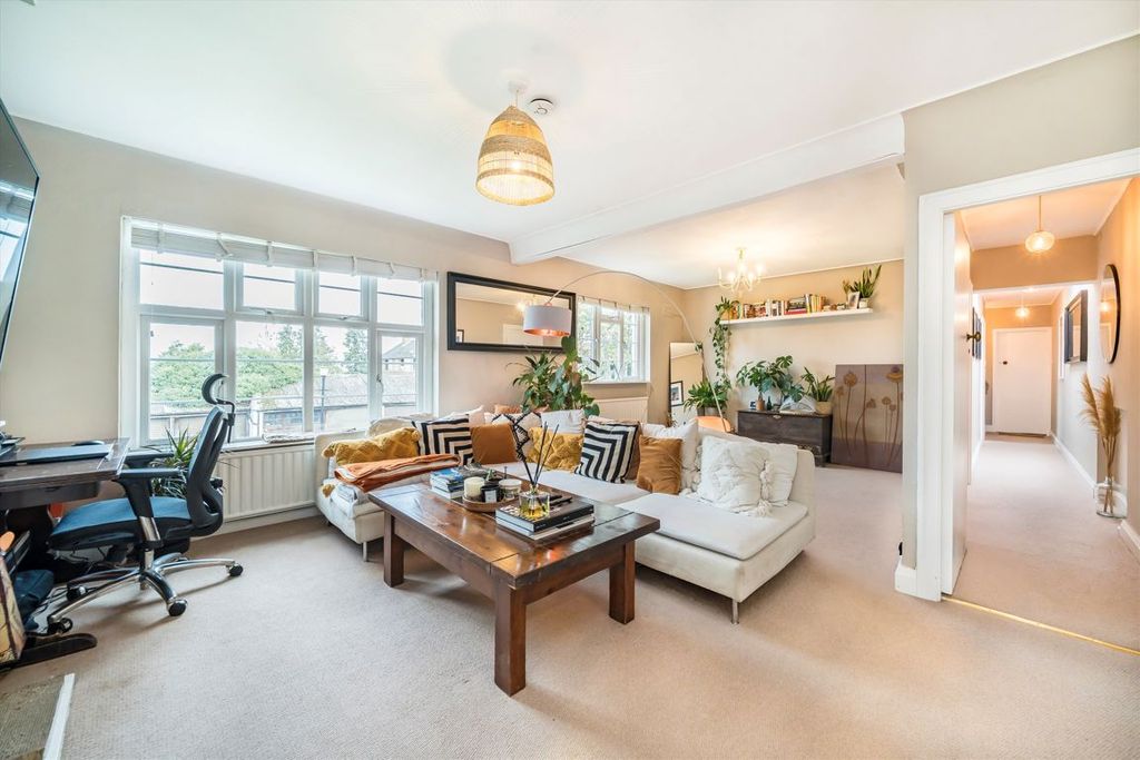 Property photo 2 of 7