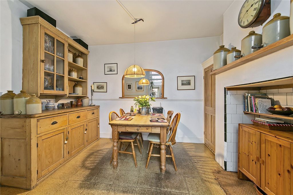 Property photo 3 of 19 Picture No. 07