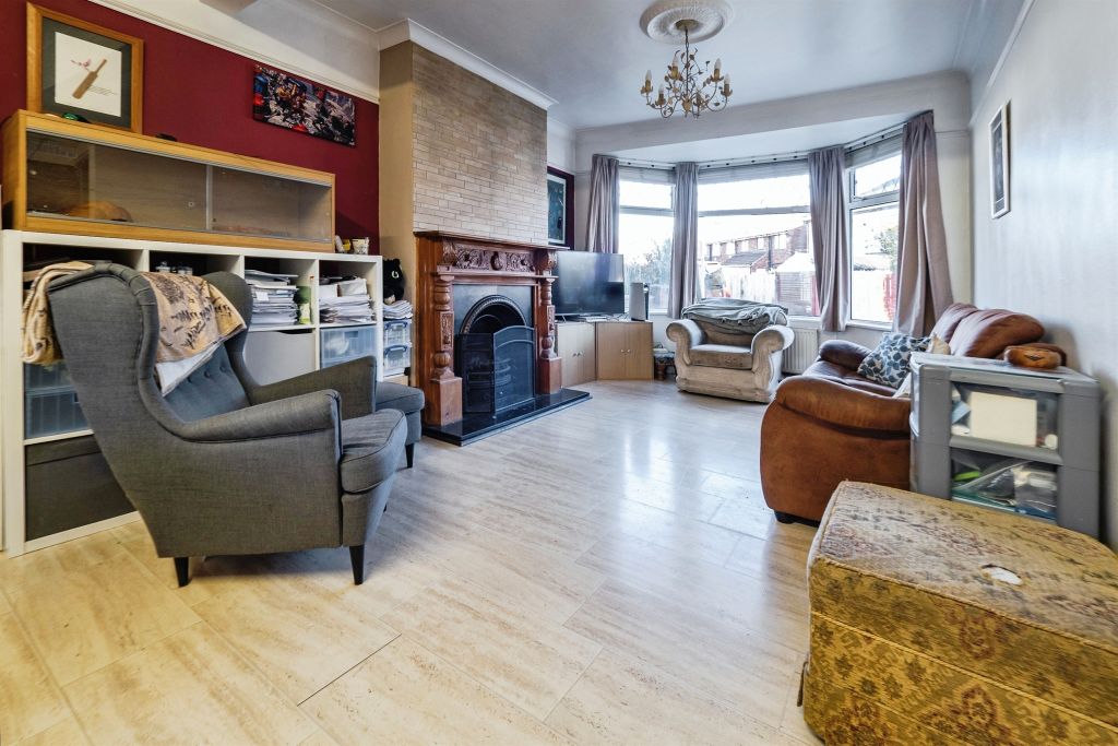 Property photo 2 of 14