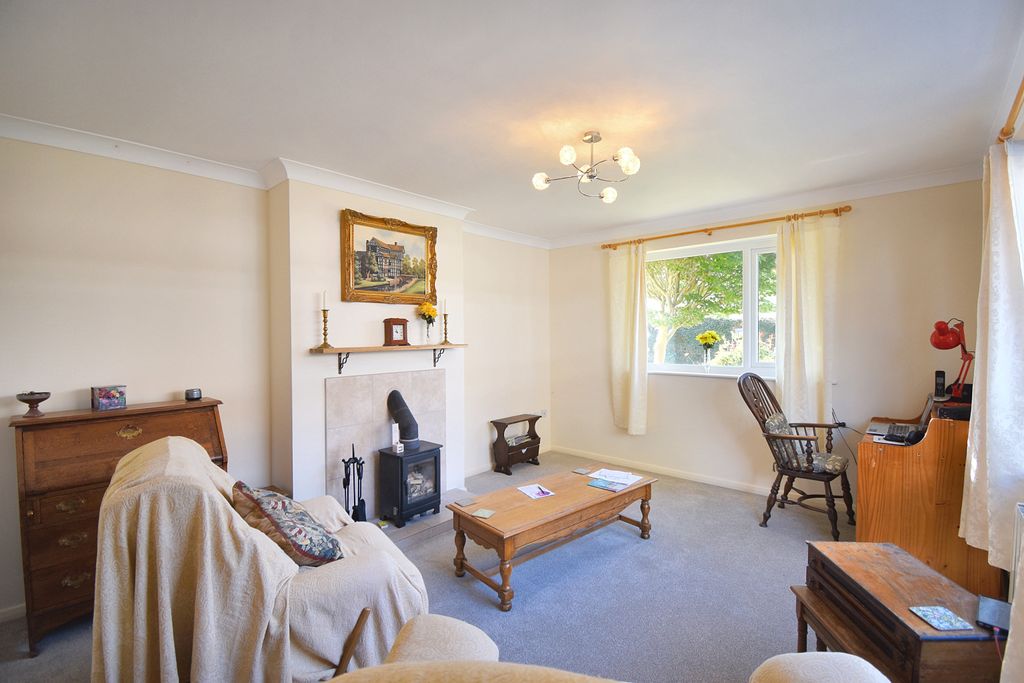 Property photo 2 of 19