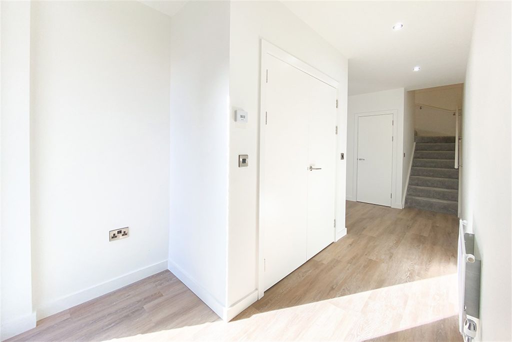 Property photo 2 of 23 (Email)