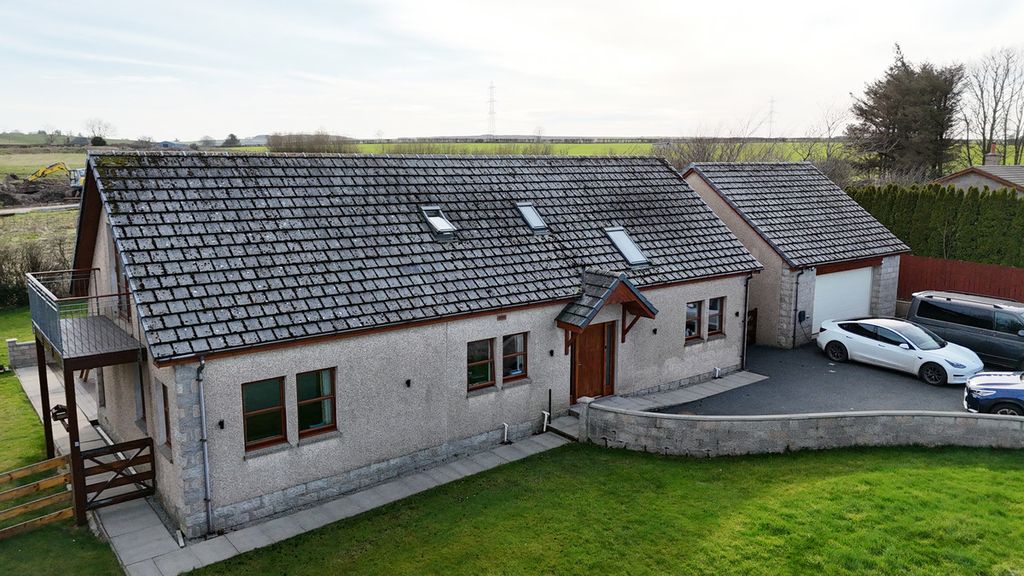 Property photo 1 of 33