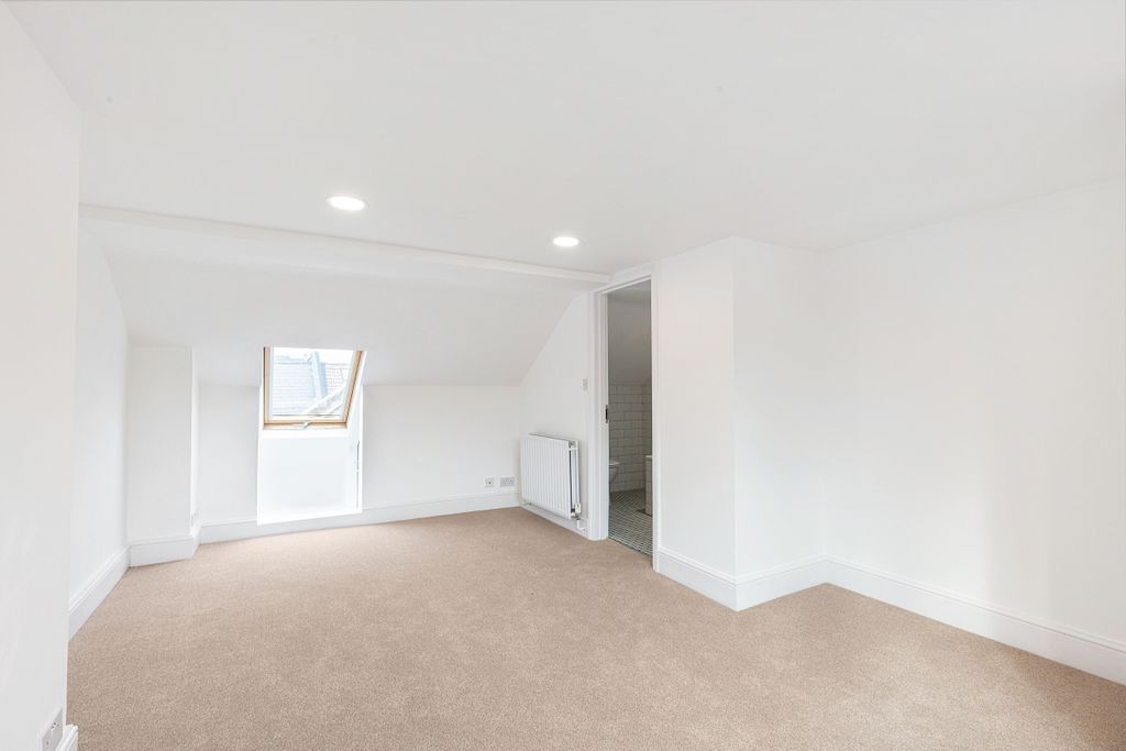 Property photo 3 of 20 31513_1