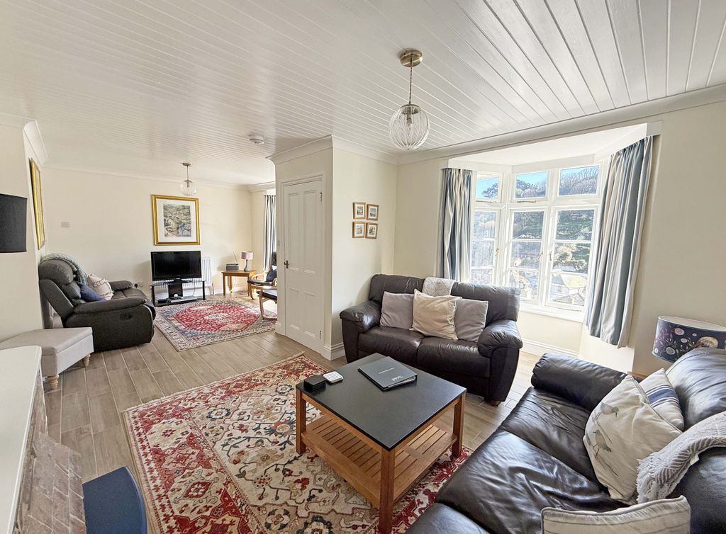 Property photo 3 of 15 Photo 3