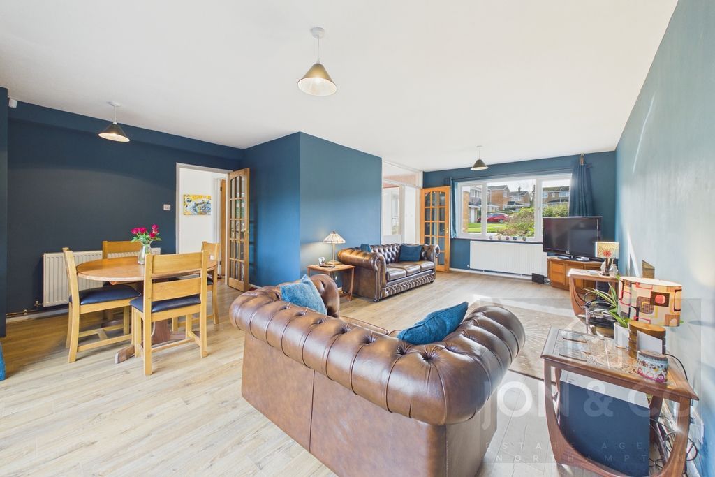 Property photo 3 of 22