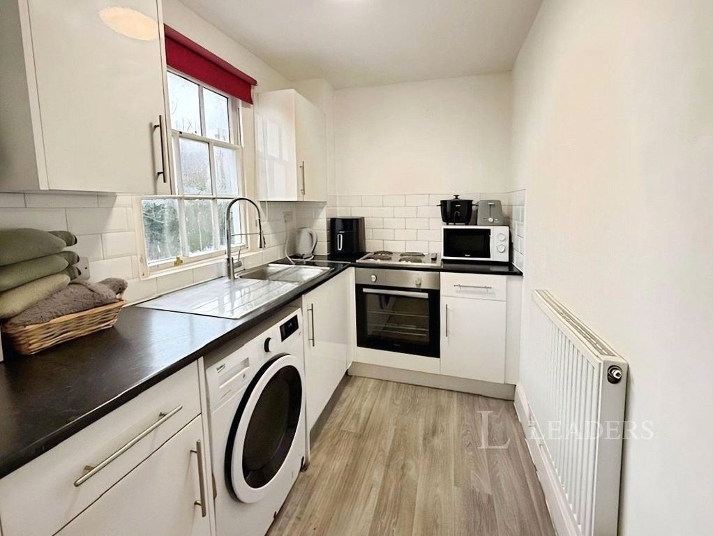 Property photo 2 of 8 Kitchen