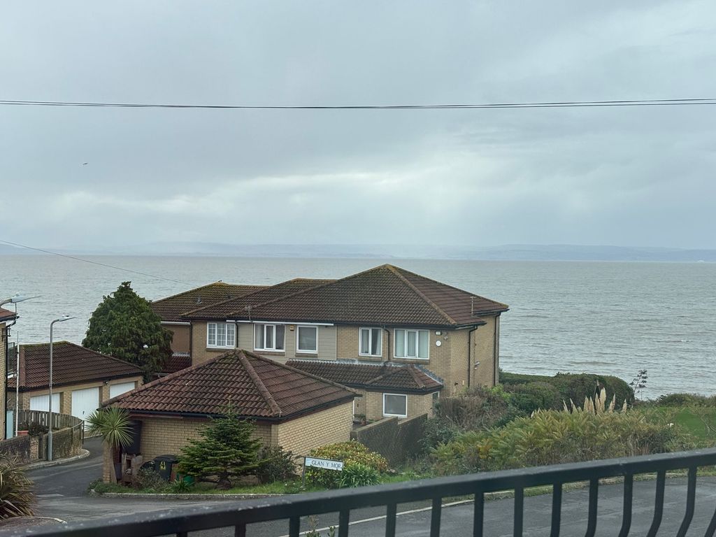 Property photo 2 of 46