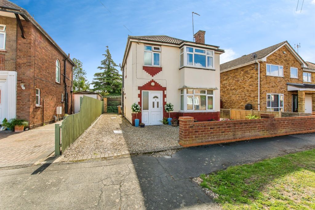 Property photo 1 of 17