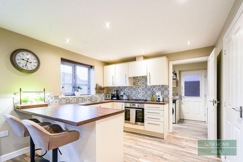 Property photo 2 of 18 Photo 4