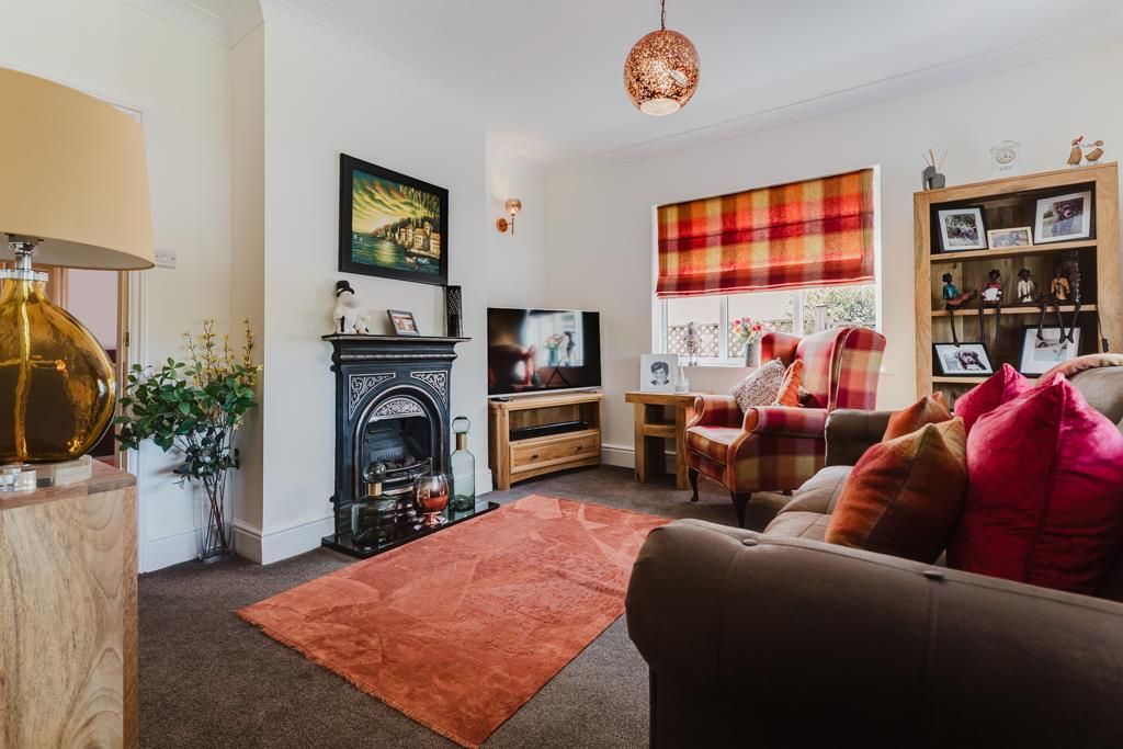 Property photo 2 of 39 168 Oundle Road, Thrapston (11 Of 35).Jpg