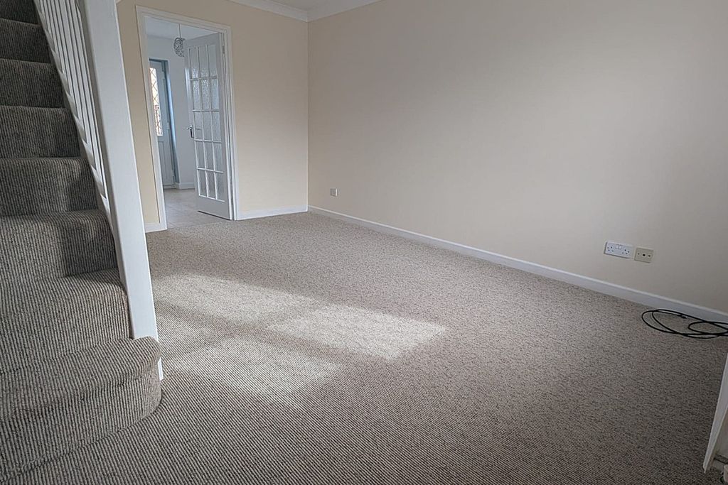 Property photo 2 of 8 4999902