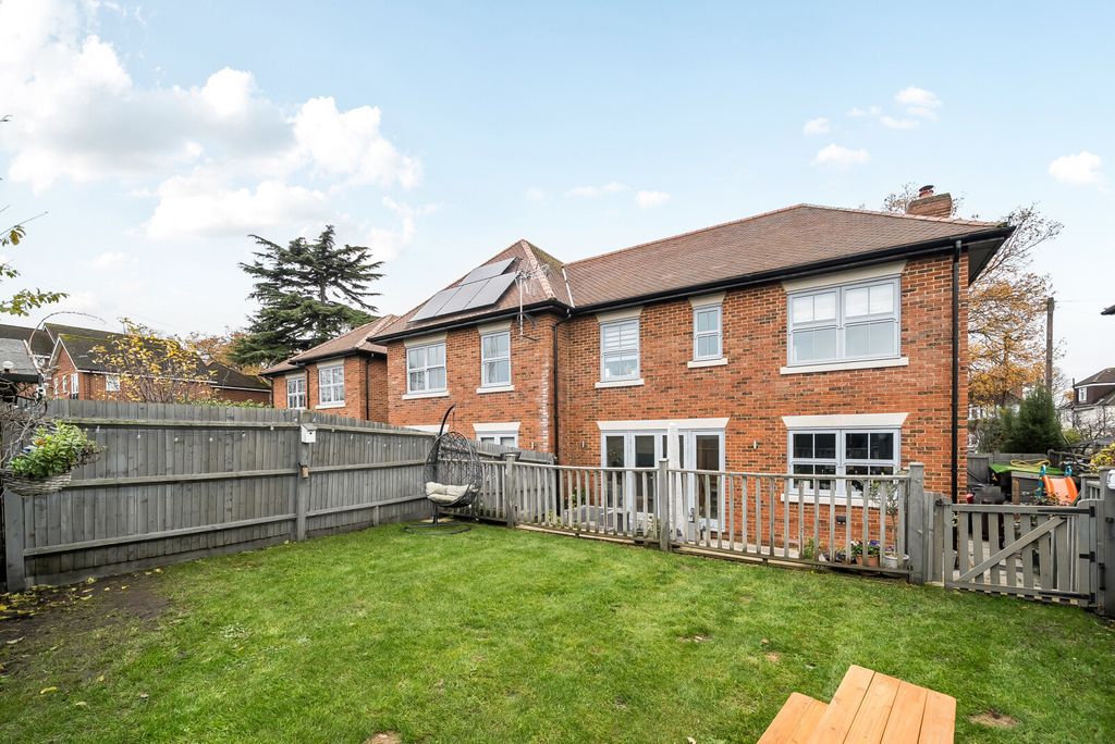 Property photo 1 of 17 Garden