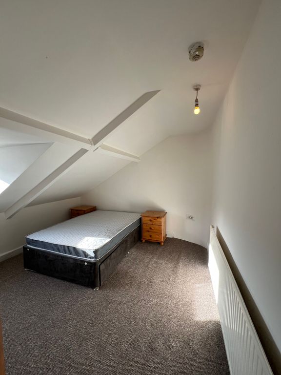 Property photo 1 of 3