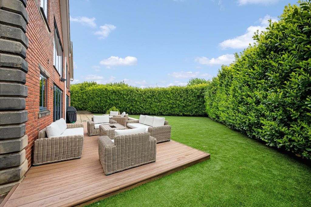 Additional image 35 of 6 bed property for saleMoorlands Court, Darwen BB3
