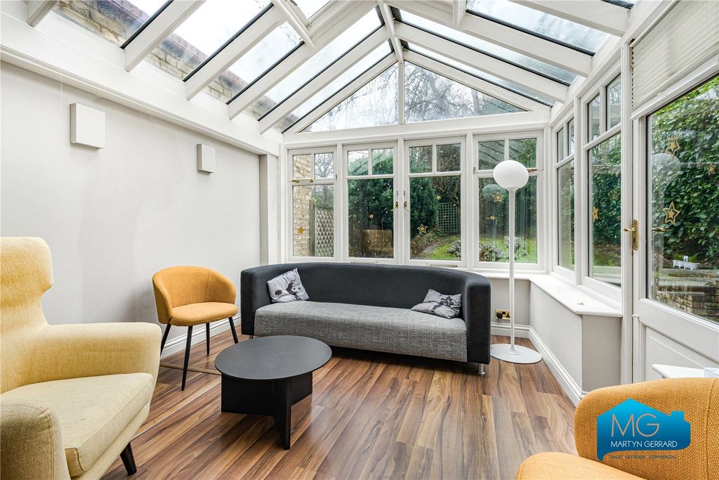 Property photo 3 of 45 Picture No. 26