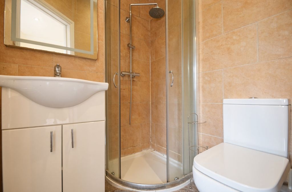 Property photo 2 of 5 c16Qz