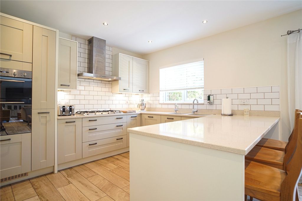 Property photo 3 of 34 Kitchen