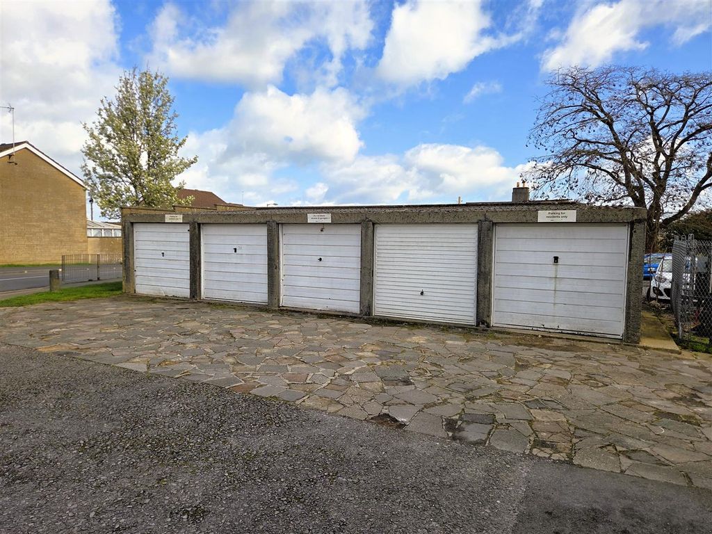 Property photo 2 of 5 Garages At Selwood - Main 1.Jpg