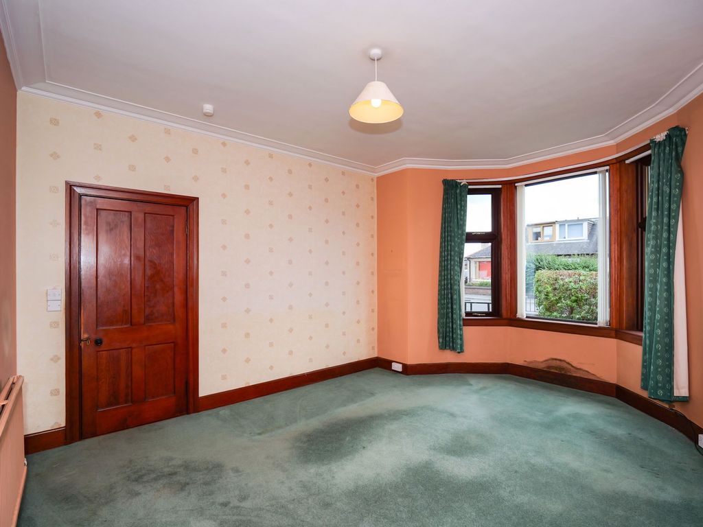 Property photo 3 of 28