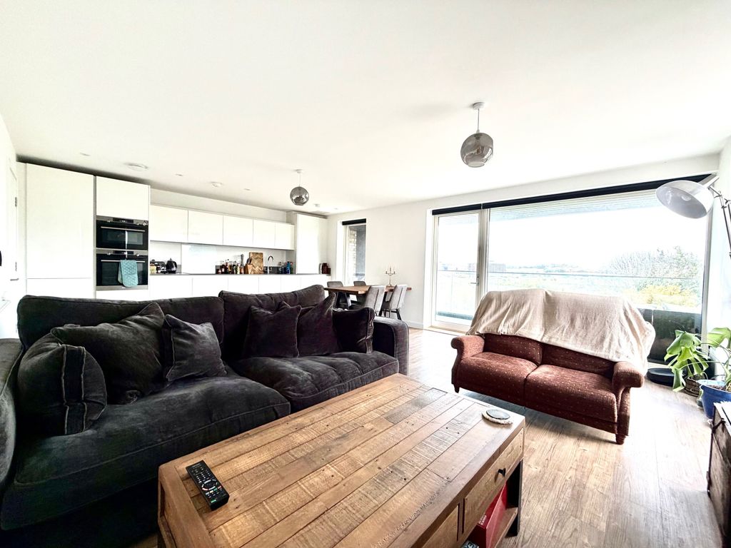 Property photo 3 of 10 View