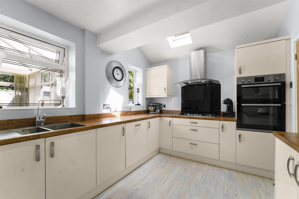 Property photo 1 of 34 Hypatia-9.Jpg