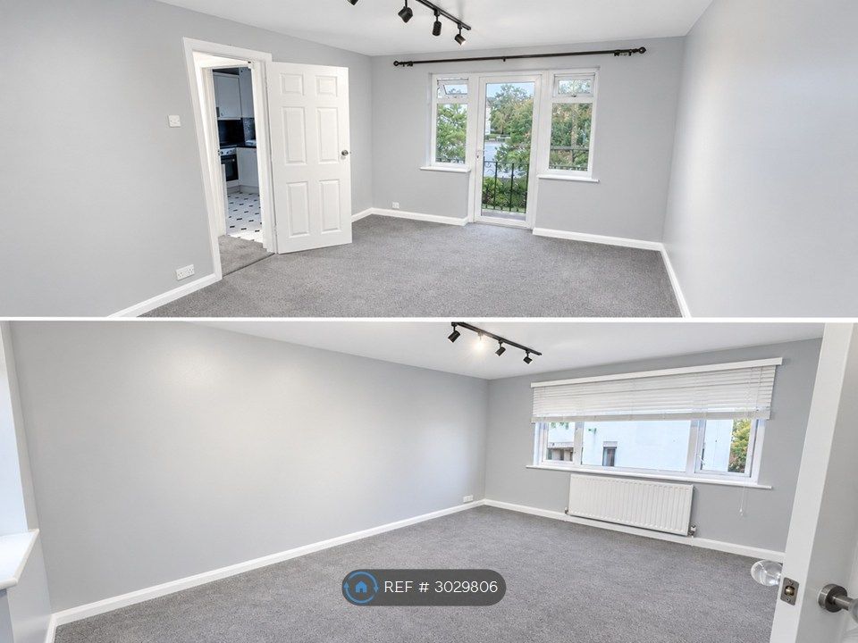Property photo 1 of 13 Living Room