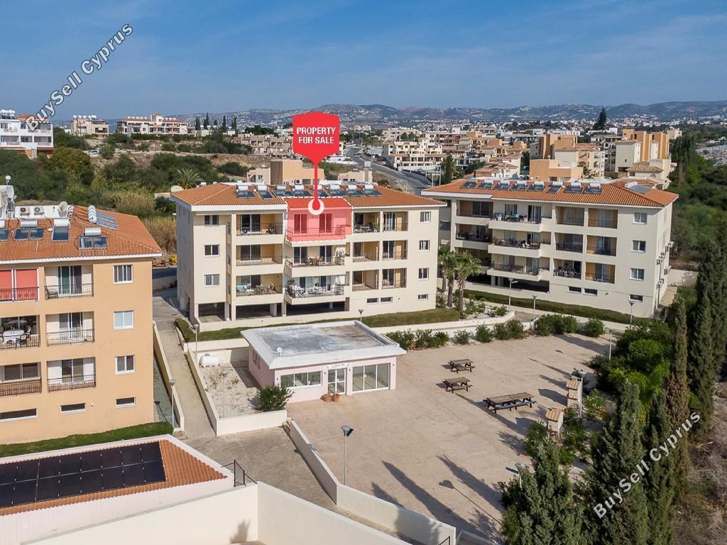 Property photo 2 of 24