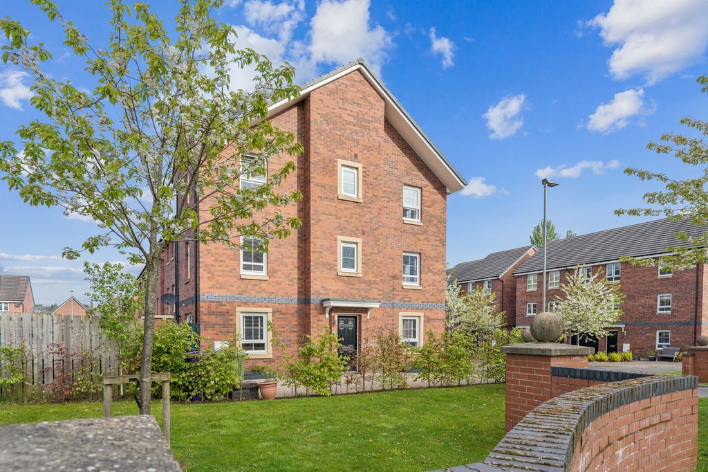 Property photo 1 of 34