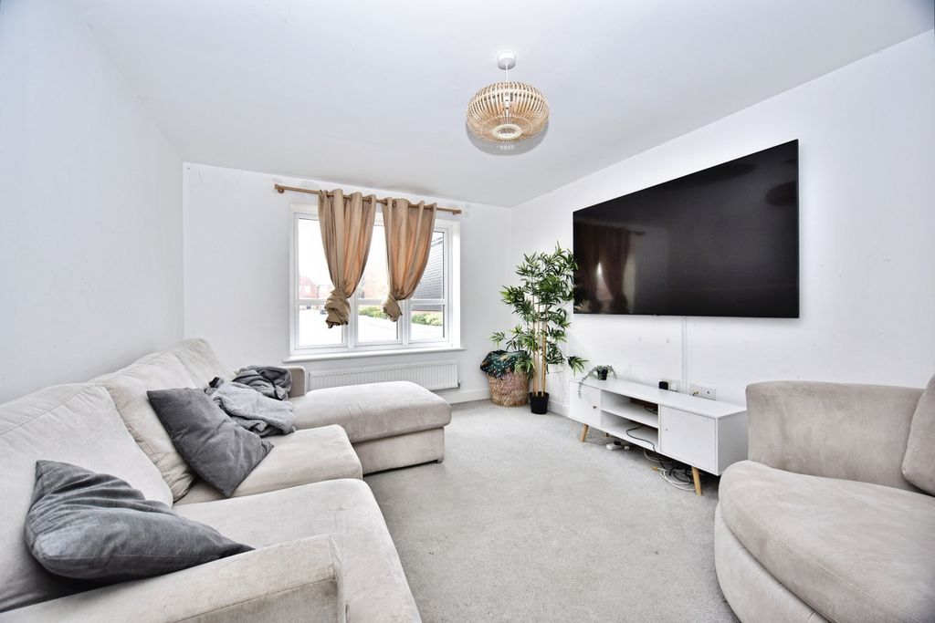 Property photo 2 of 18 Dsc_8427