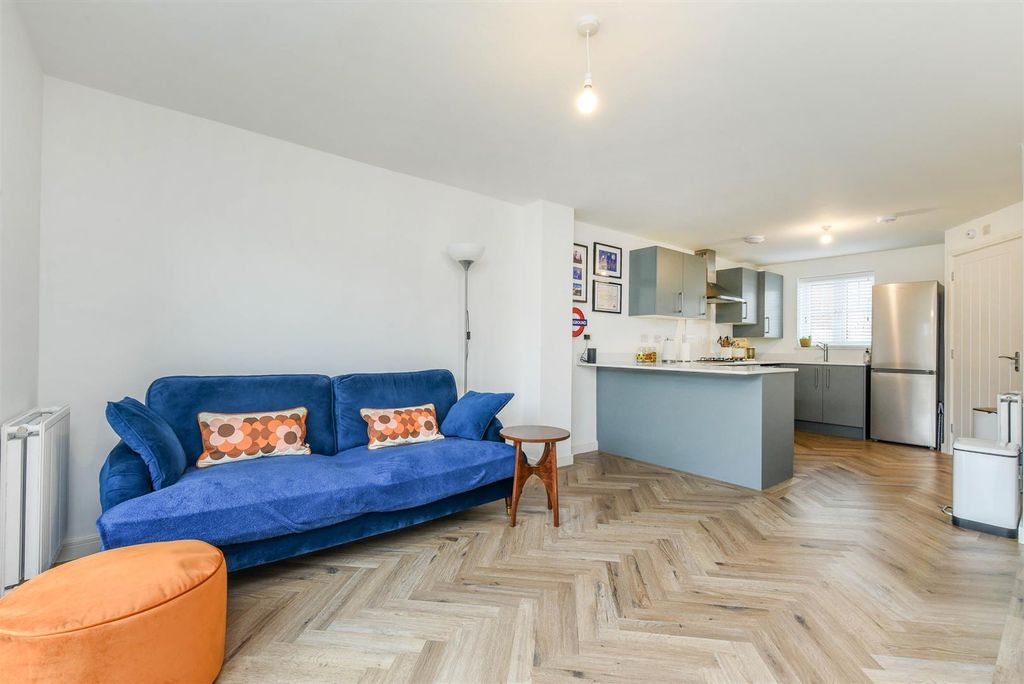 Property photo 2 of 16 Lounge/Kitchen/Diner