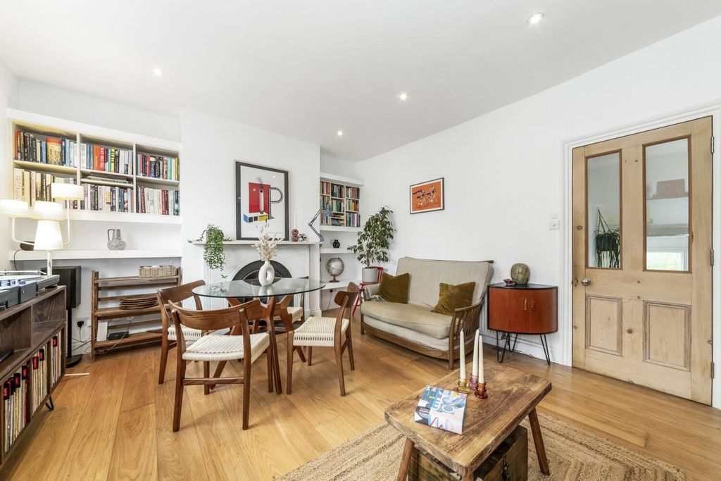 Property photo 3 of 15