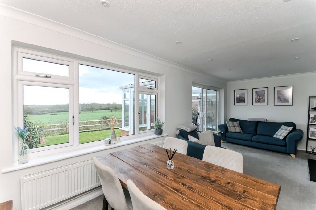 Property photo 2 of 20 Pbox-Img.Jpg