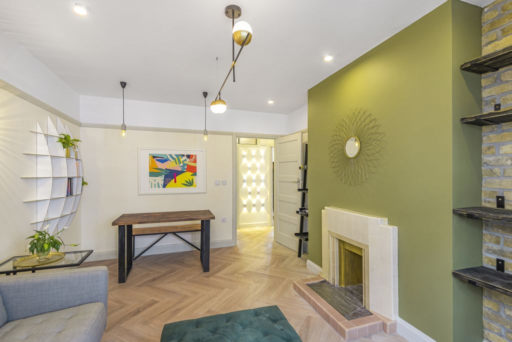 Property photo 3 of 18 903155 (14)